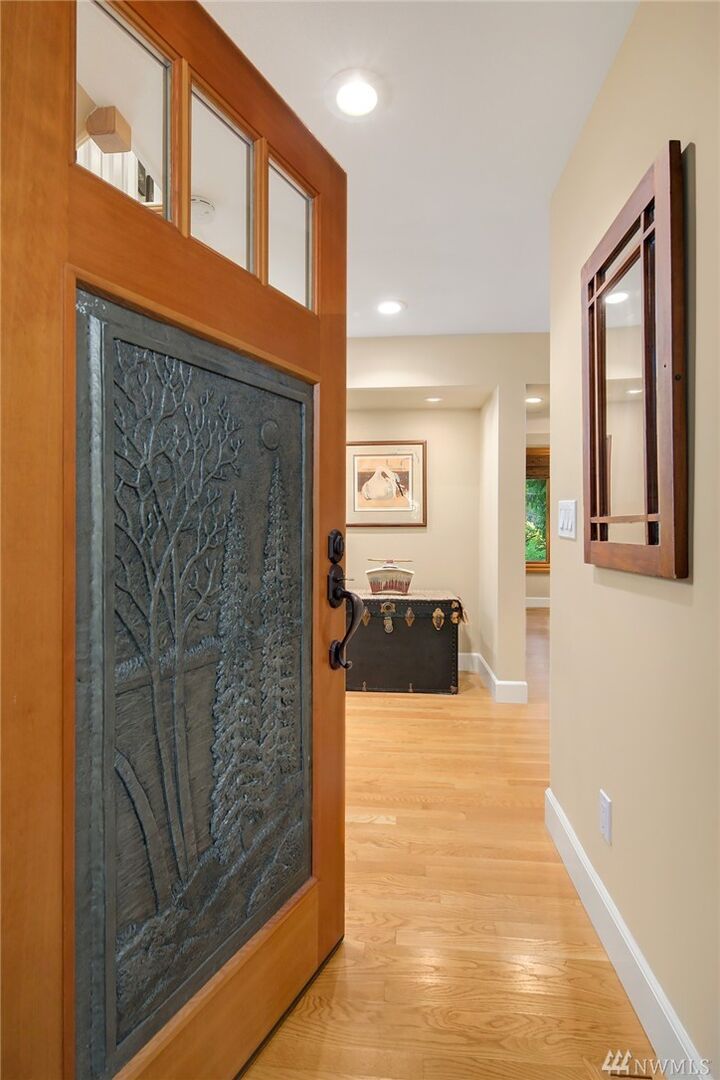 Property Photo:  1260 Sycamore Dr SE  WA 98027 
