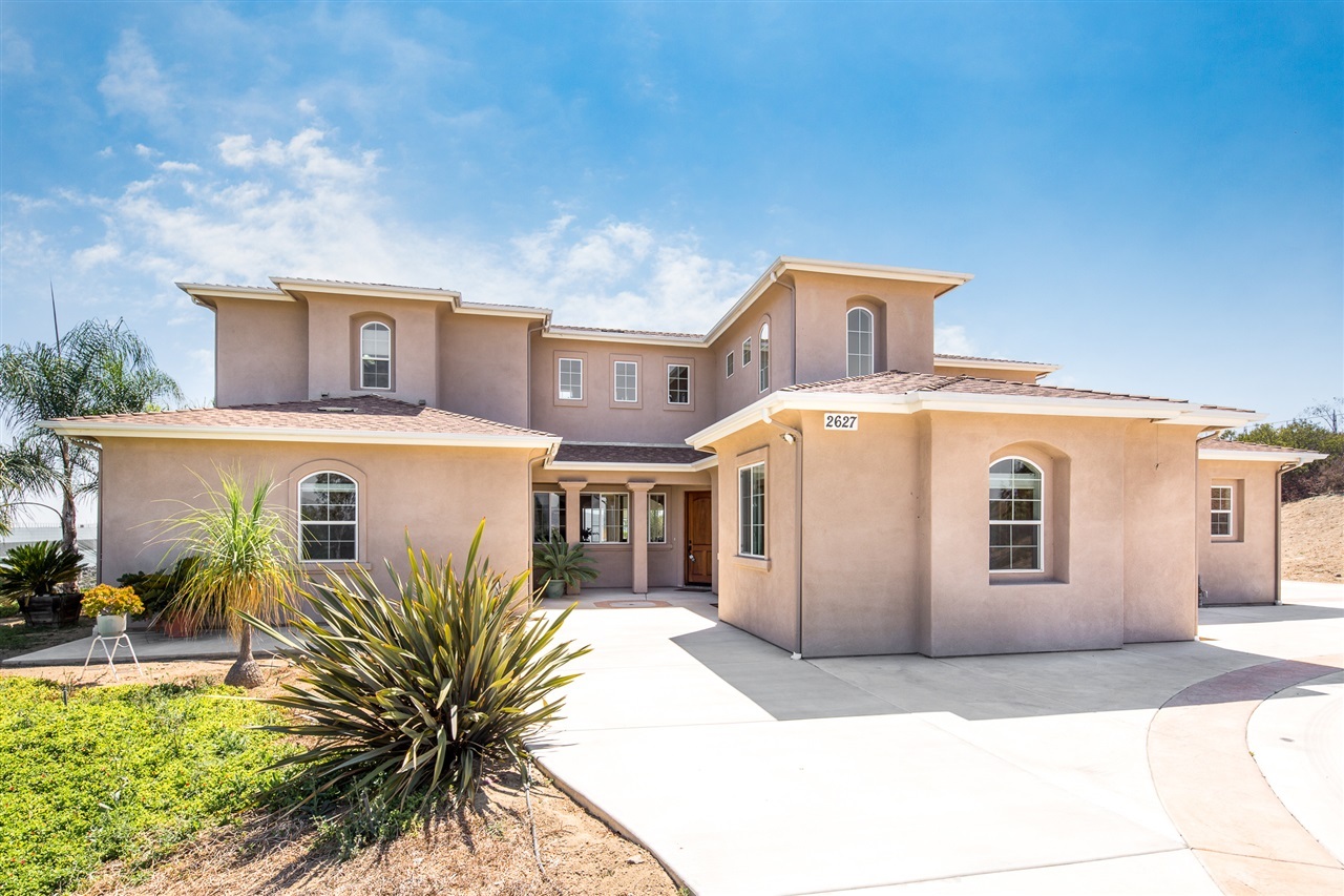 Property Photo: 2627 Ginger Way CA 92029