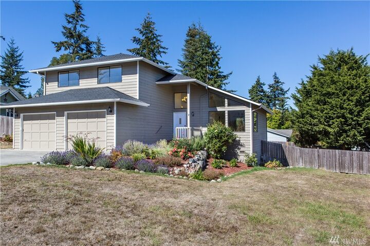 Property Photo: 276 SW Judson Dr WA 98277