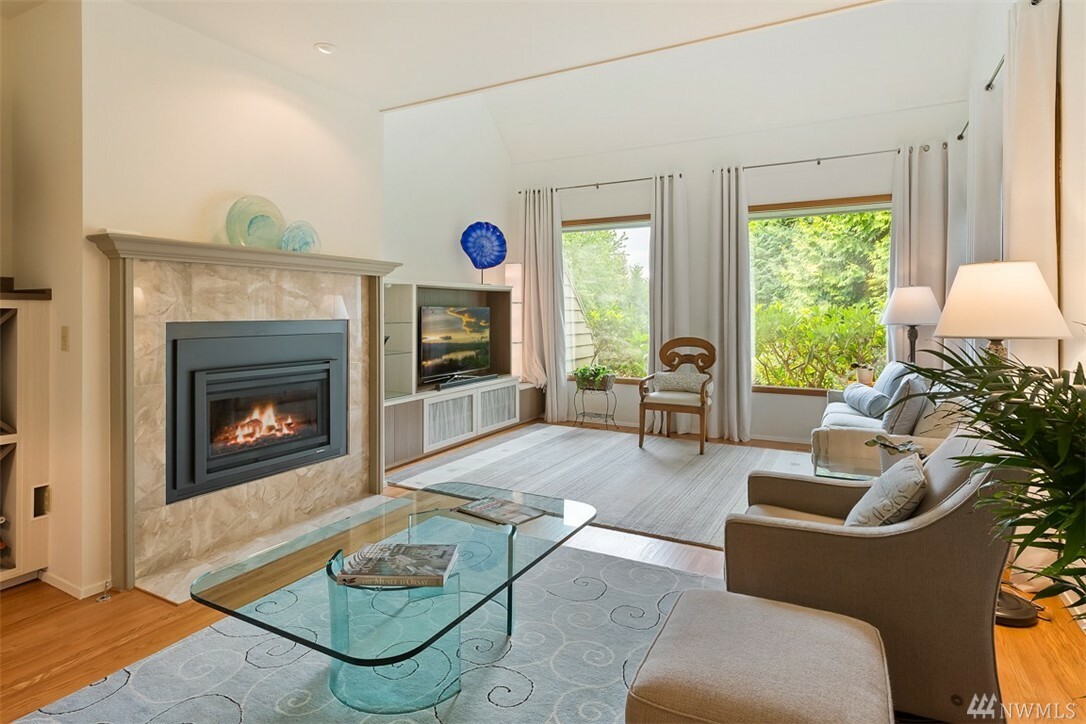 Property Photo: 1802 101st Place NE WA 98004
