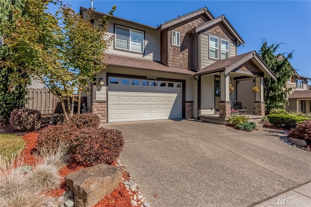 Property Photo: 23296 SE 34th Place WA 98075