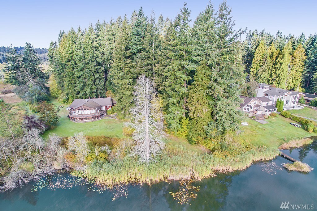 Property Photo:  169 185th Ave NE  WA 98072 