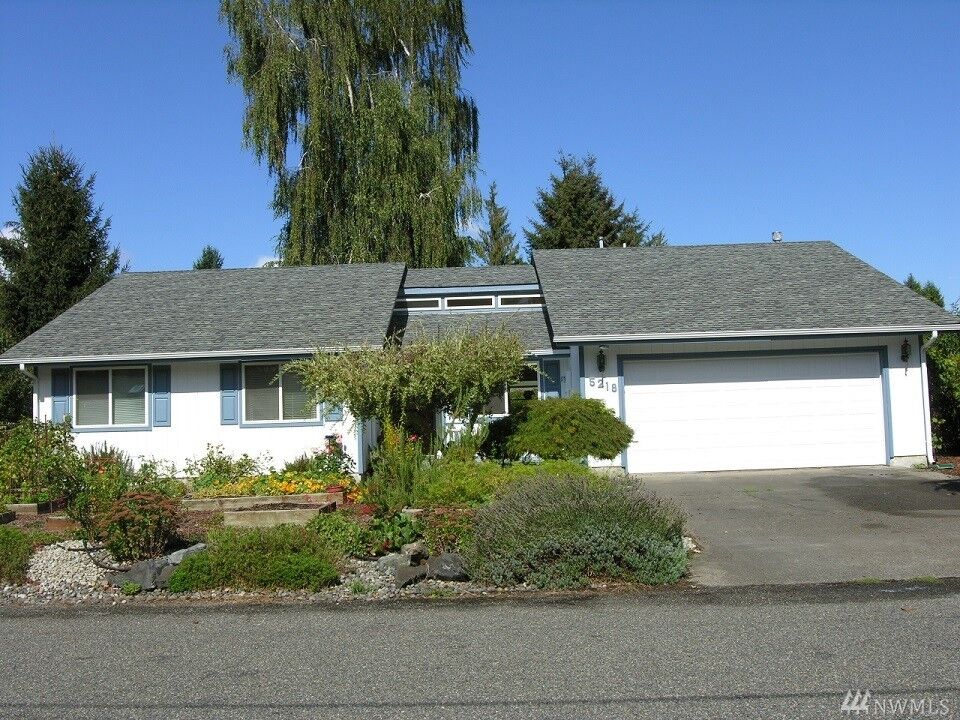 Property Photo: 5218 65th Ave SE WA 98513