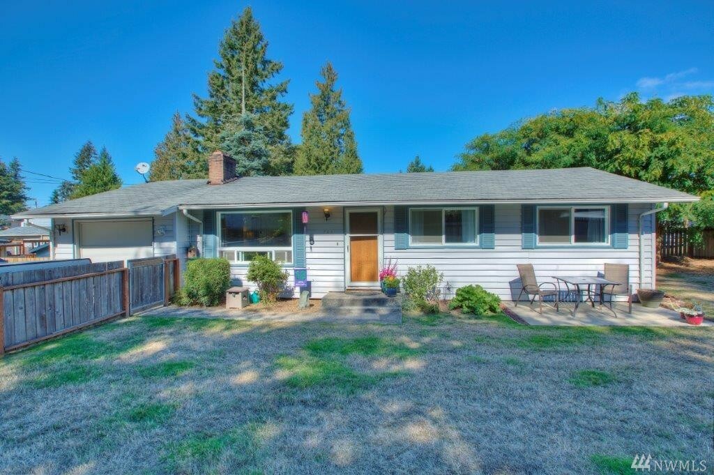 Property Photo:  746 S 204th St  WA 98198 