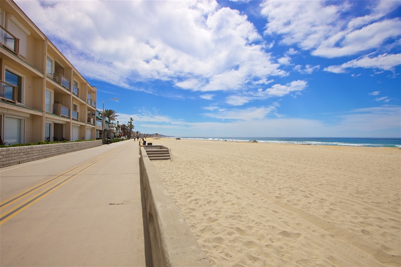 Property Photo: 725 Redondo Ct 23 CA 92109