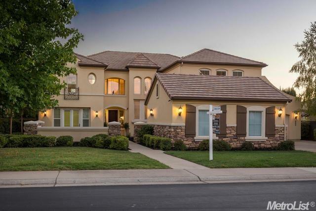 Property Photo: 352 Esatto Place CA 95762