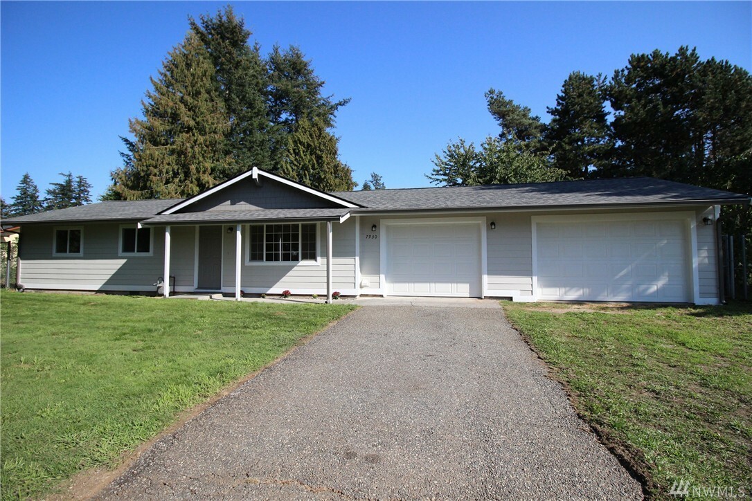Property Photo: 7930 Parklyn Ct WA 98248