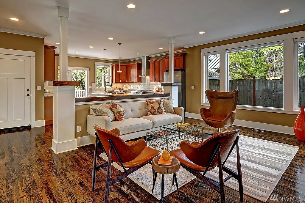 Property Photo: 649 NW 75th St WA 98117