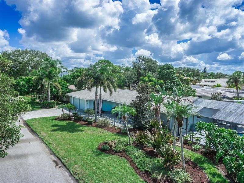 Property Photo:  27 Gulf Manor Drive  FL 34285 