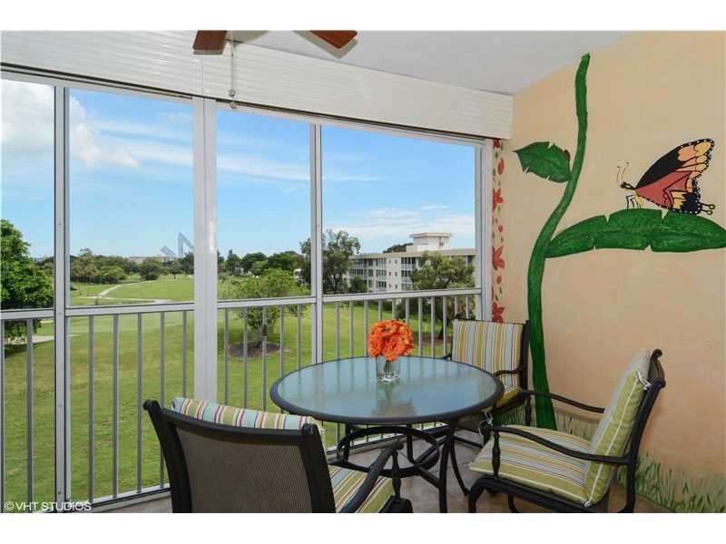 Property Photo:  3300 N Palm Aire Dr 402  FL 33069 