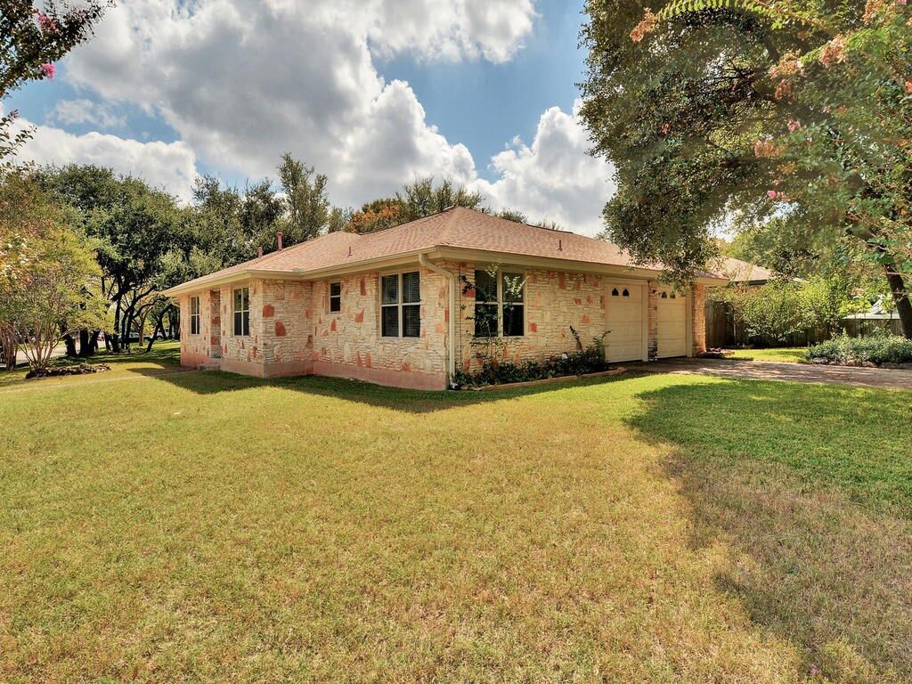 Property Photo:  4007 Palomar Lane  TX 78727 