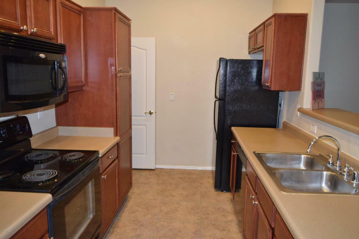 Property Photo:  15586 N Hidden Valley Lane  AZ 85382 