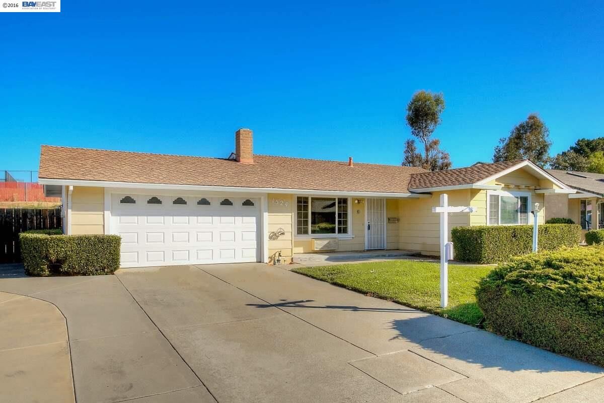 Property Photo:  1524 Heidelberg Dr  CA 94550 