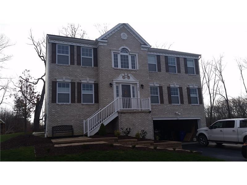Property Photo: 126 Anchor Ct PA 15057