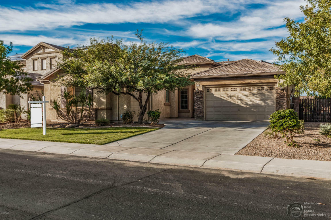 Property Photo:  44570 W Garden Lane  AZ 85139 