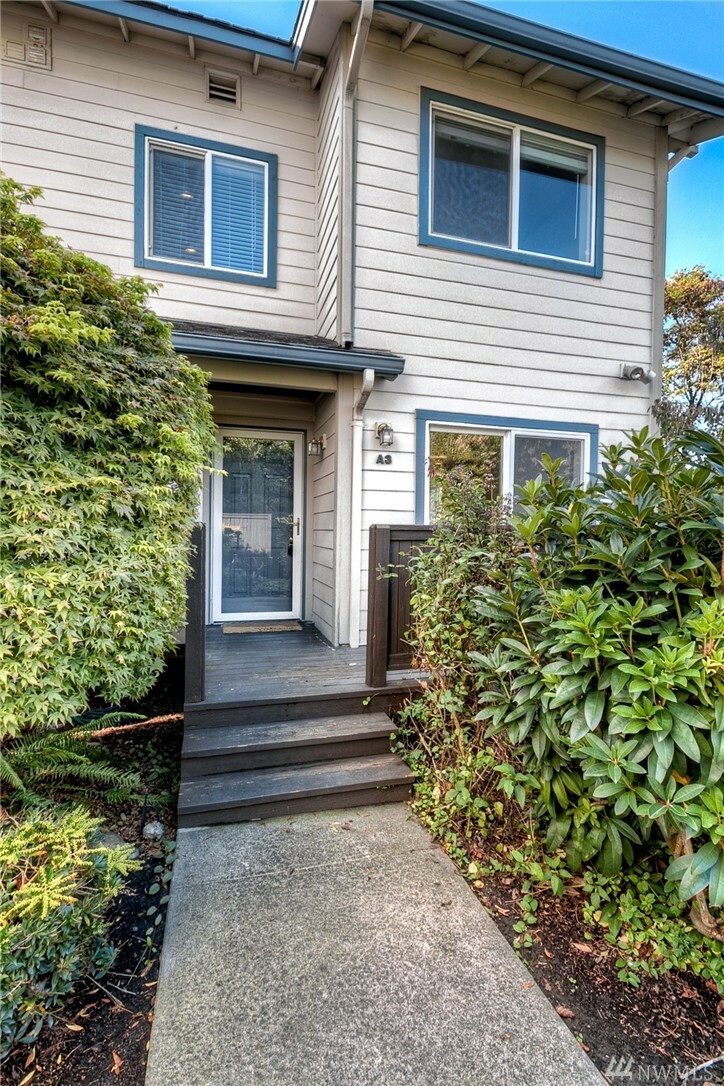 Property Photo:  800 S 219 St A3  WA 98198 