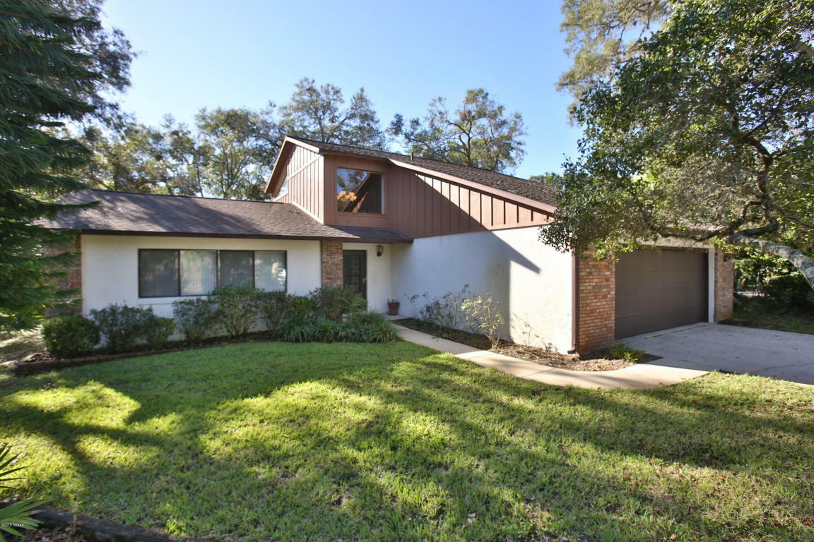 Property Photo:  10 Shawnee Trail  FL 32174 