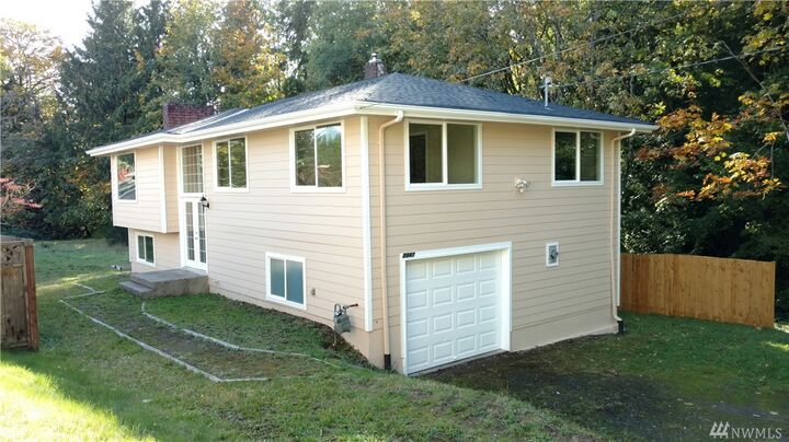 2347 Sheridan Rd  Bremerton WA 98310 photo