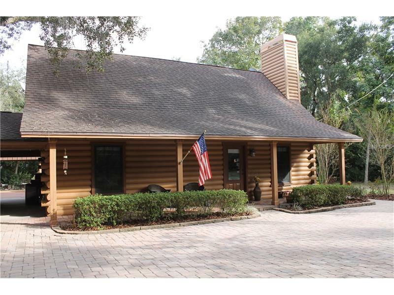 Property Photo:  7204 Valrie Lane  FL 33569 