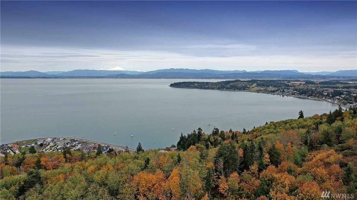 Property Photo:  0 Brentwood Dr  WA 98282 