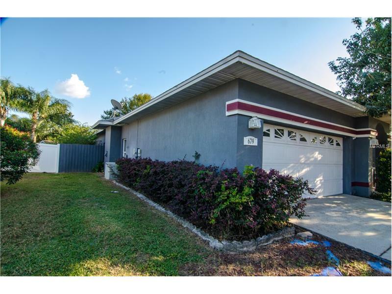 Property Photo:  679 Hunters Run Boulevard  FL 33809 