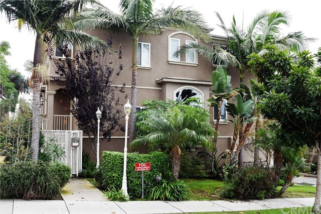 Property Photo: 328 E Imperial Avenue 7 CA 90245