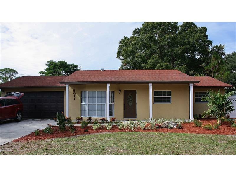 Property Photo: 5011 Cadiz Way S FL 33712