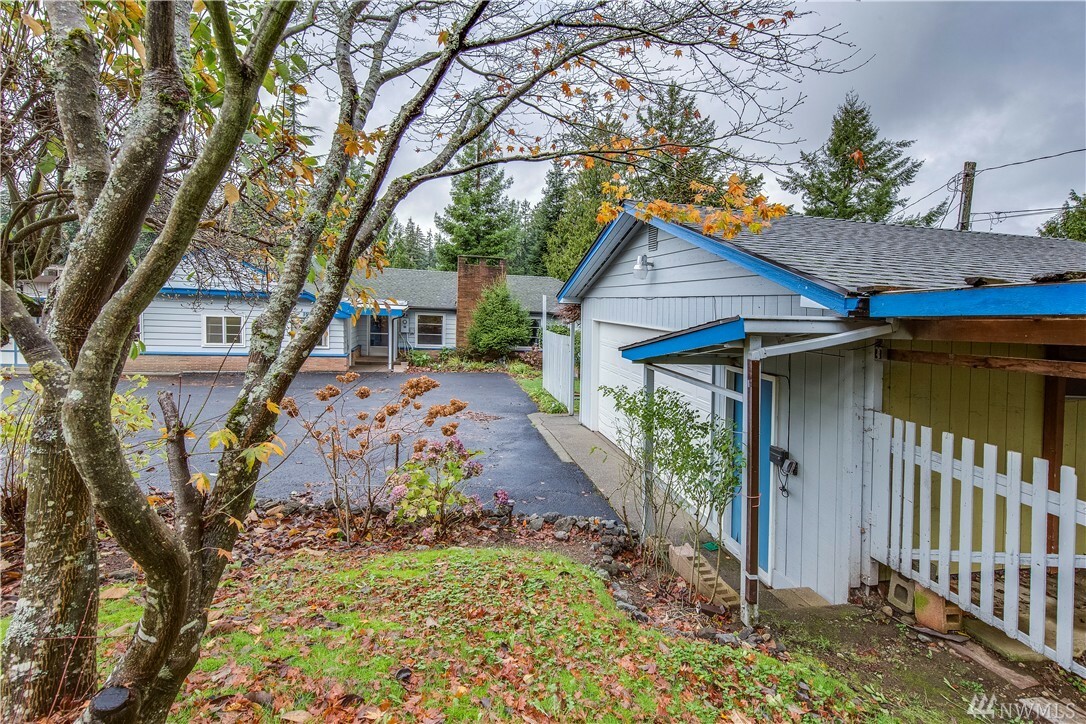 Property Photo:  1909 S Marine Dr  WA 98312 