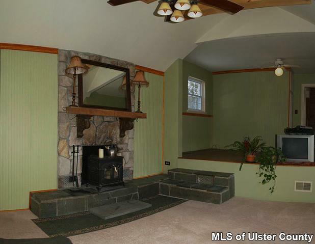 Property Photo:  96 Vankeuren  NY 12401 