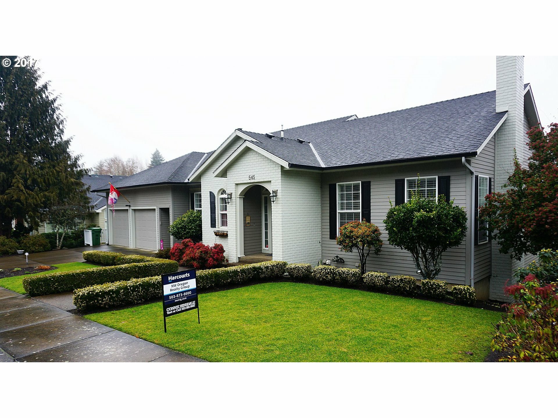 Property Photo: 545 Edgewood Dr OR 97381