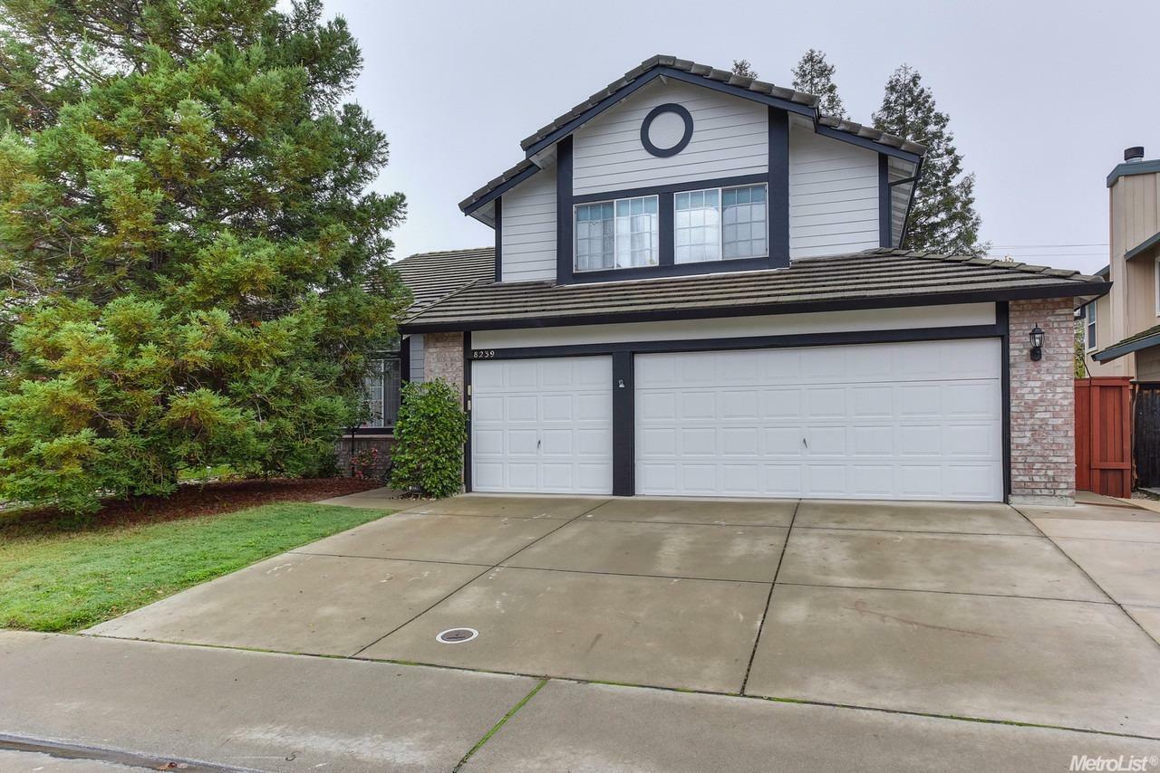 Property Photo:  8239 Gwinhurst Circle  CA 95828 