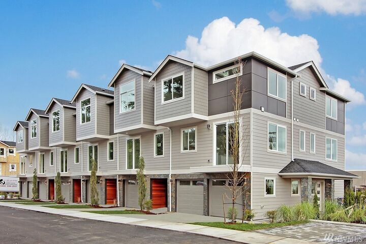 7915 229th Place SW A  Edmonds WA 98026 photo