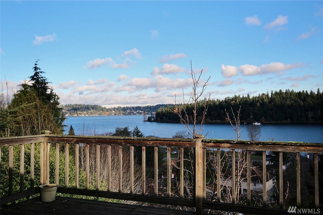 Property Photo:  5136 55th Ave S  WA 98118 