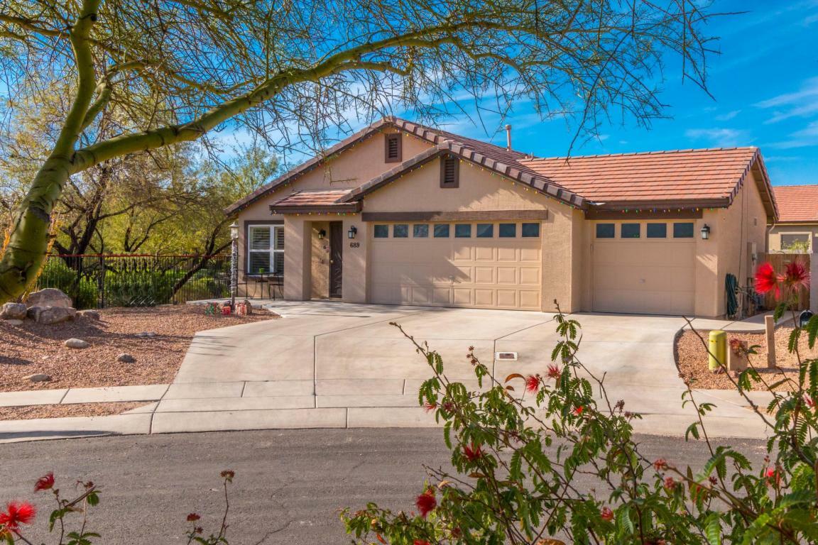 Property Photo:  689 W Buffalo Grass Drive  AZ 85755 