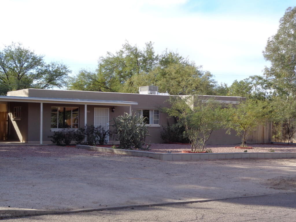 Property Photo:  2902 E Blacklidge Drive  AZ 85716 