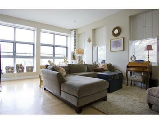 Property Photo: 1 Garden St 4 MA 02114
