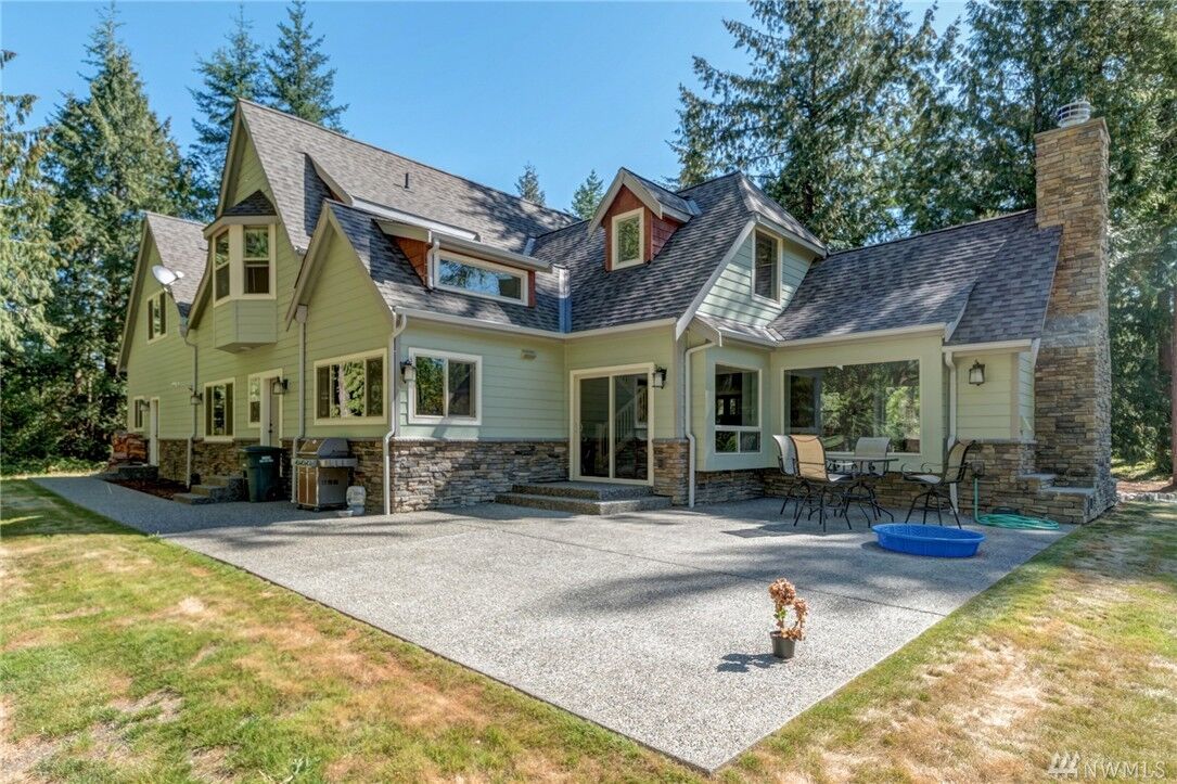 Property Photo:  5860 Milwaukee  WA 98226 