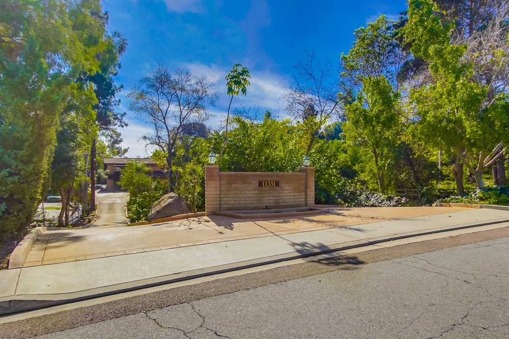 Property Photo:  11331 Rolling Hills Dr  CA 92020 