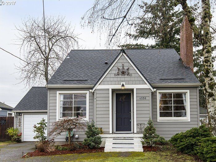 Property Photo:  4556 NE 41st Ave  OR 97211 