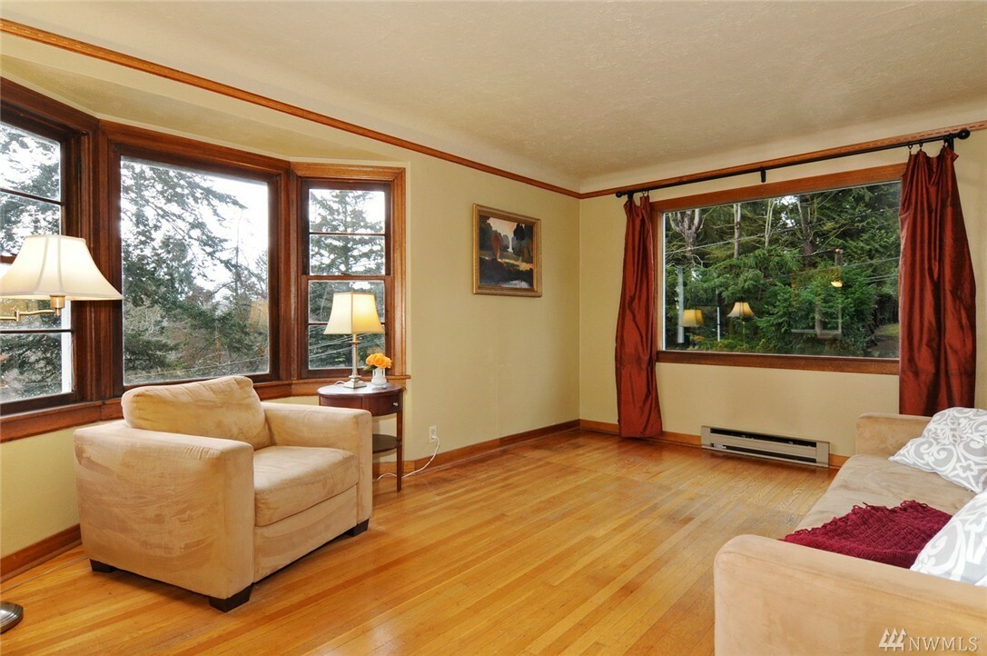 Property Photo: 11328 30th Ave NE WA 98125