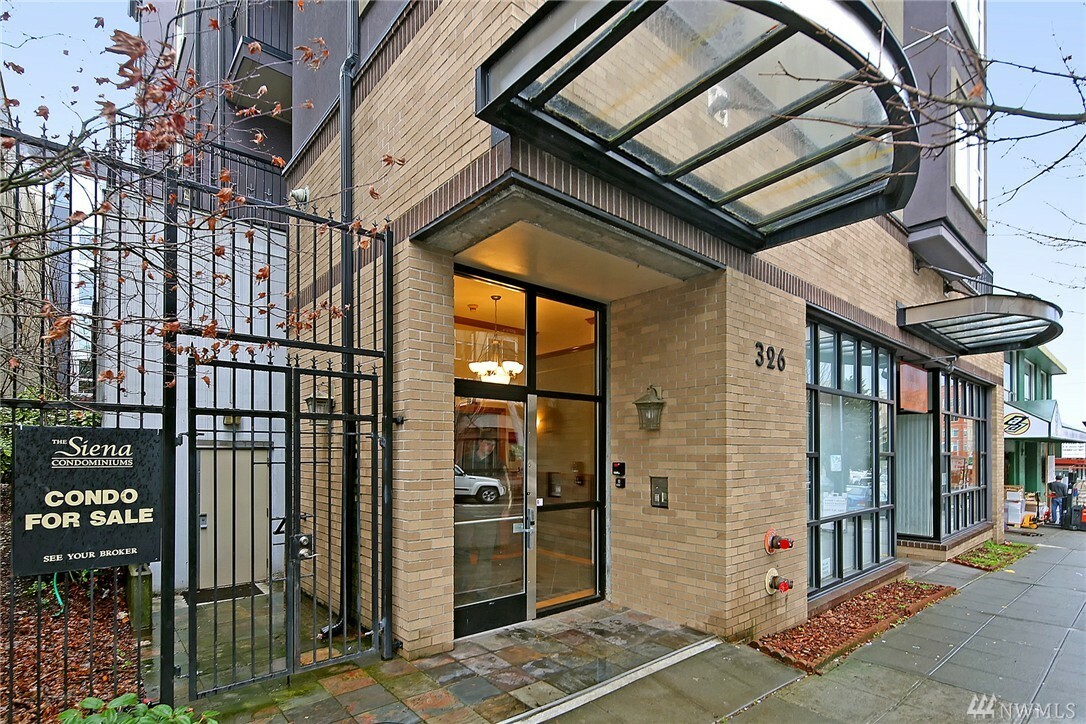 Property Photo:  326 Queen Anne Ave N 401  WA 98109 