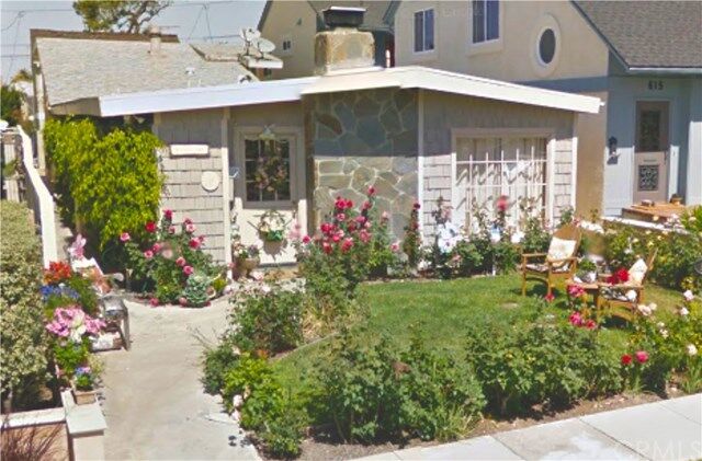 Property Photo: 613 Orchid Avenue CA 92625