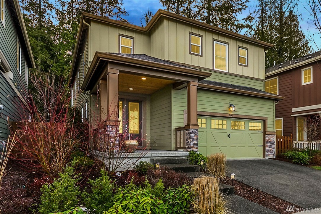 Property Photo:  1697 NE Falls Dr  WA 98029 