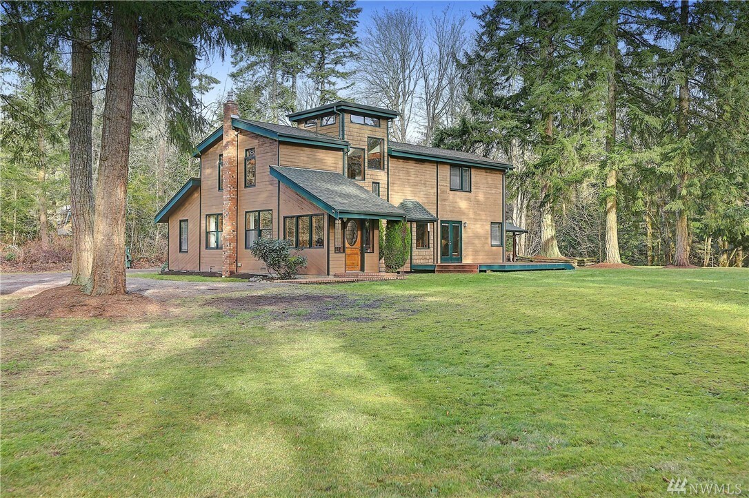 Property Photo:  1239 Youngwood Rd  WA 98282 