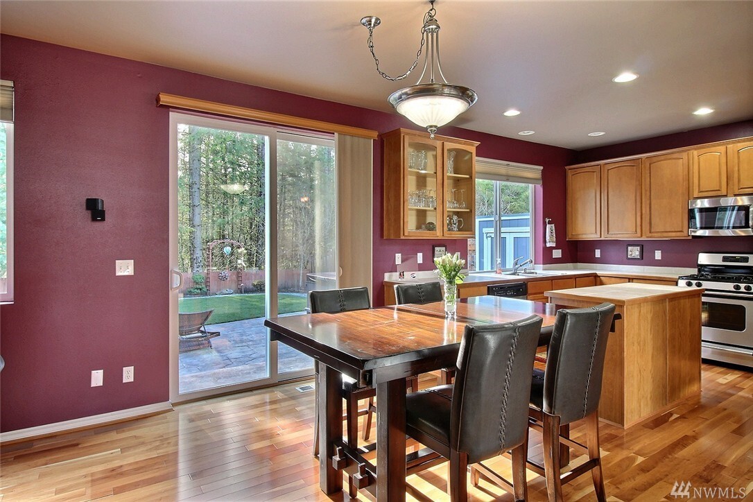 Property Photo: 24619 SE 278th St WA 98038