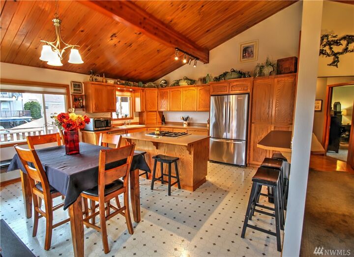 Property Photo: 83 E North Camano Drive N WA 98282