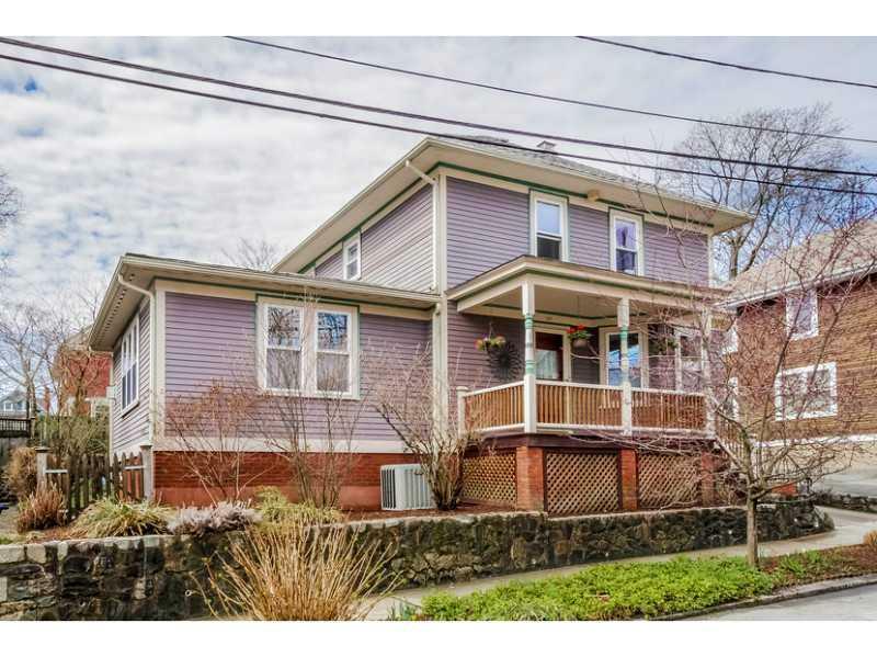 Property Photo:  107 Forest St  RI 02906 