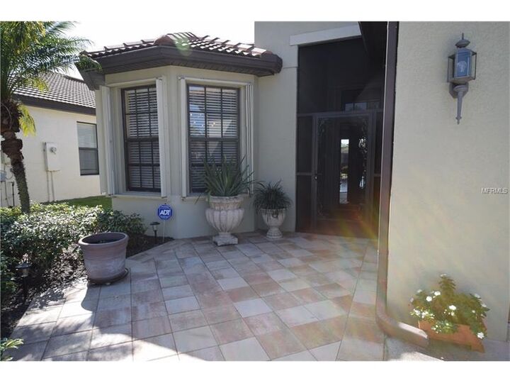 Property Photo:  1904 Batello Drive  FL 34292 