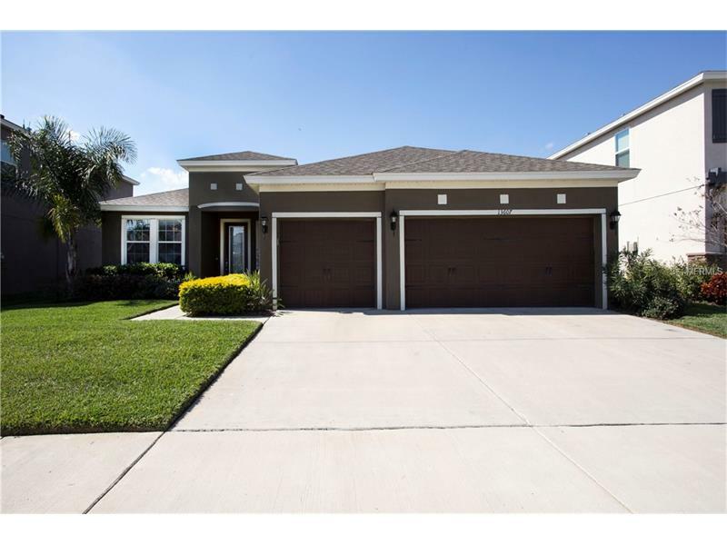 Property Photo: 13607 Artesa Bell Drive FL 33579