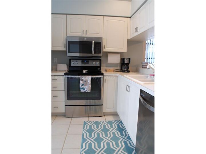 Property Photo:  5512 Hampstead Heath 6  FL 34235 